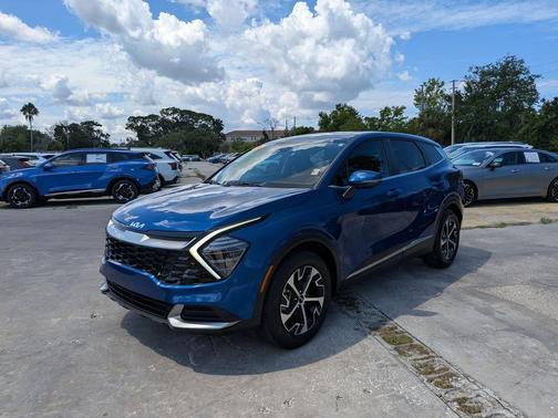 Sapphire Blue 2024 Kia Sportage EX