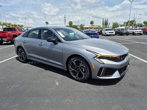 2025 Kia K5 GT-Line