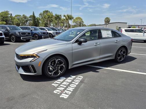 2025 Kia K5 GT-Line