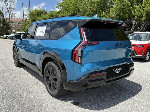 2026 Kia EV9 Land