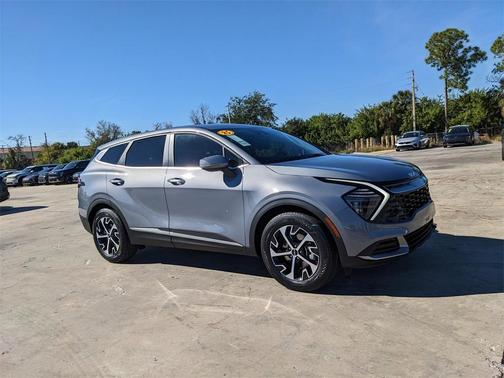 2025 Kia Sportage EX