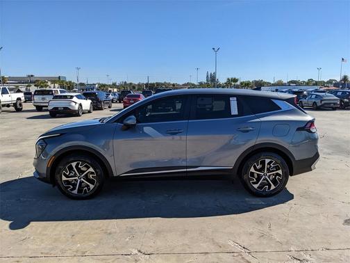 2025 Kia Sportage EX