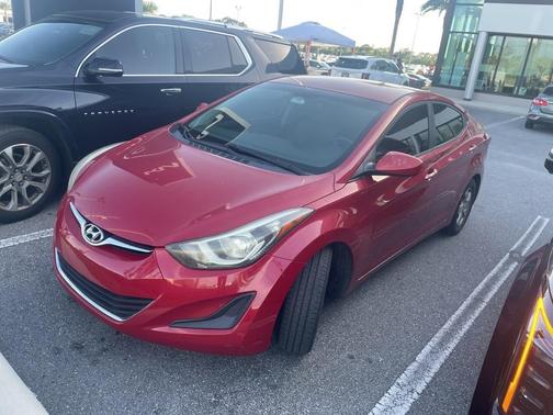 2014 Hyundai ELANTRA SE