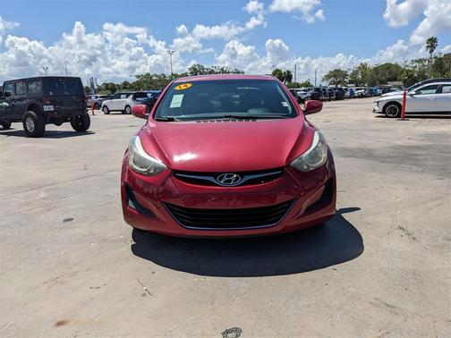 2014 Hyundai ELANTRA SE