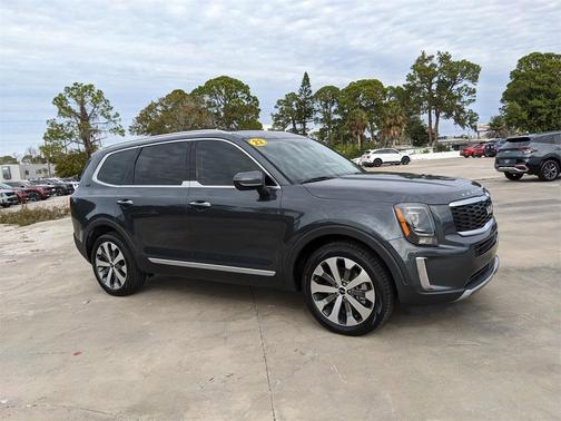 2022 Kia Telluride S