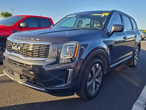 2022 Kia Telluride S