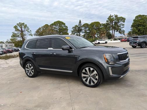 2022 Kia Telluride S