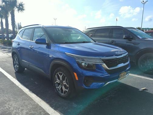 2022 Kia Seltos EX