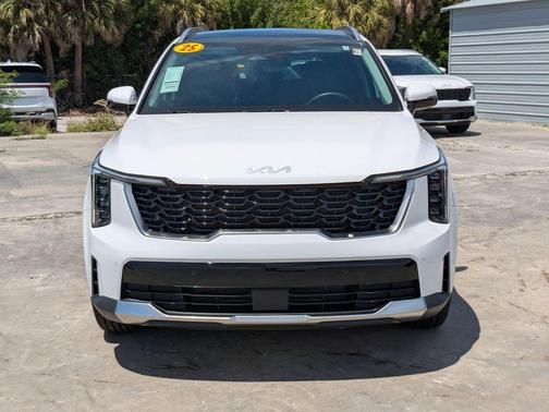 Glacial White Pearl 2025 Kia Sorento S