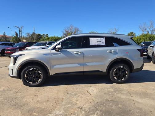 Ivory Silver 2026 Kia Sorento S