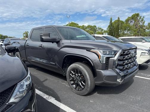 2023 Toyota Tundra Platinum