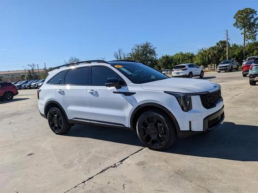 2025 Kia Sorento SX