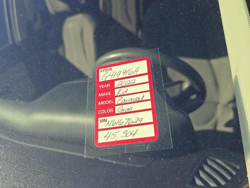 2022 Kia Carnival LX