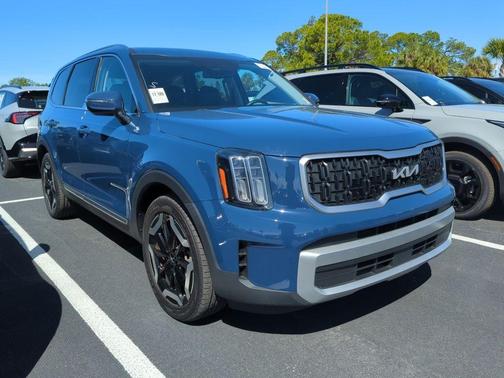 2023 Kia Telluride EX