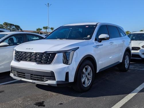 2024 Kia Sorento LX