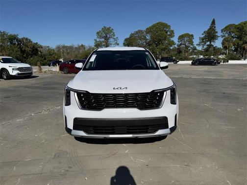 2025 Kia Sorento LX
