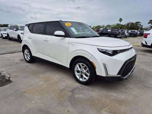 2023 Kia Soul S