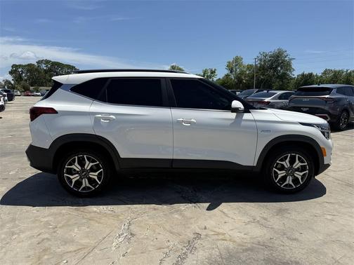 2021 Kia Seltos EX