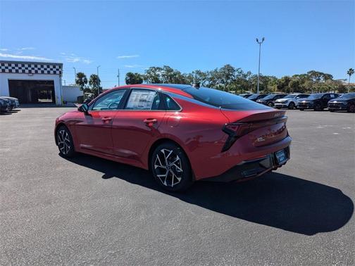 2025 Kia K5 EX