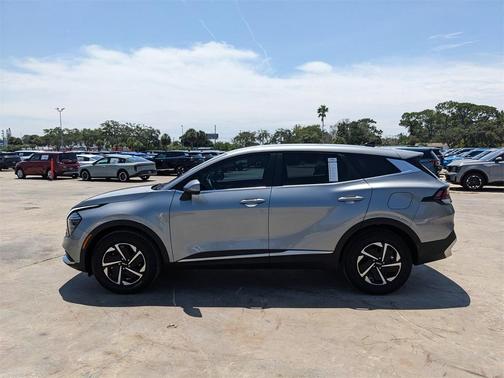 2025 Kia Sportage Hybrid LX