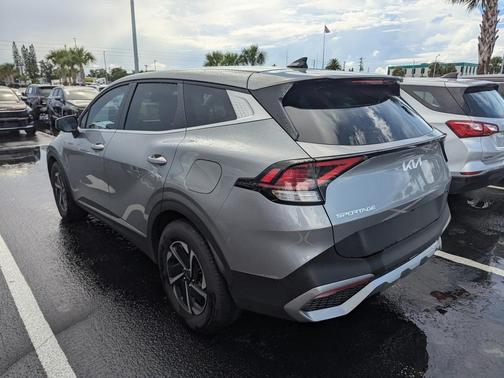 2025 Kia Sportage Hybrid LX