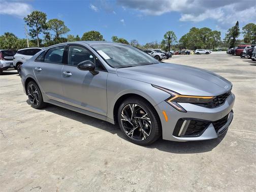 2025 Kia K5 GT-Line