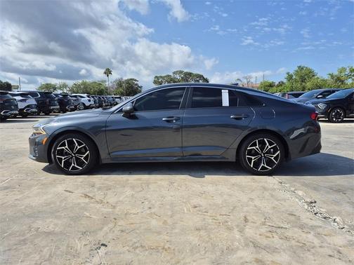 2022 Kia K5 LXS