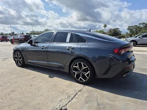2022 Kia K5 LXS