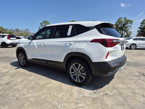 2023 Kia Seltos LX