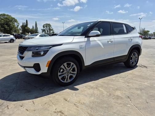 2023 Kia Seltos LX