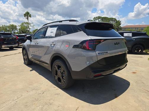 Wolf Gray 2026 Kia Sportage Hybrid X-Line