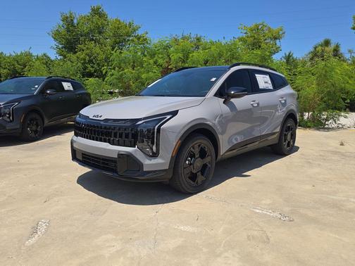 Wolf Gray 2026 Kia Sportage Hybrid X-Line