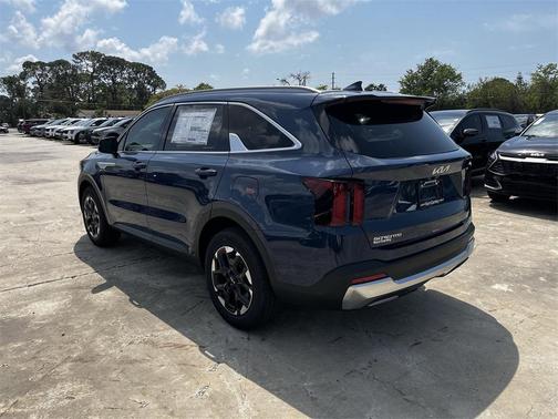 2025 Kia Sorento S
