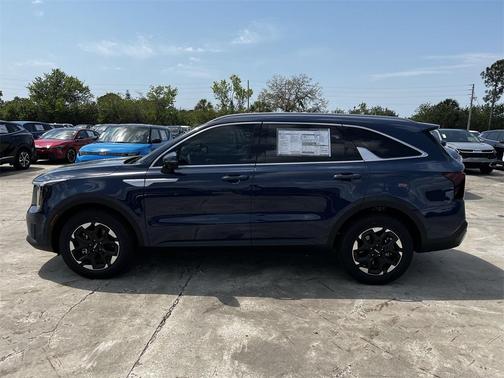 2025 Kia Sorento S