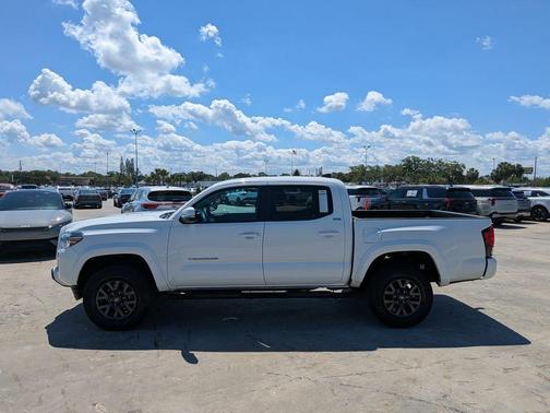 Ice 2023 Toyota Tacoma SR5