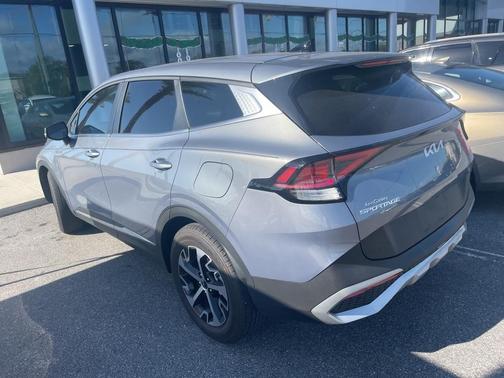 2024 Kia Sportage EX