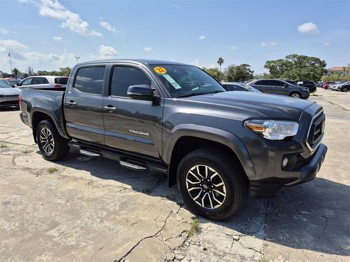 2022 Toyota Tacoma SR5