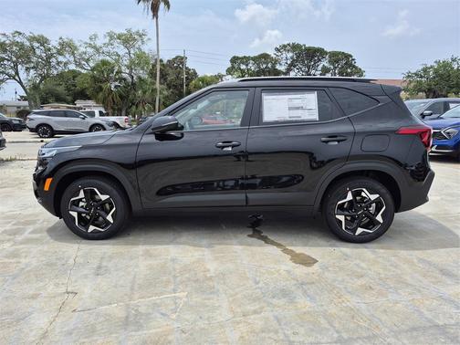 2025 Kia Seltos S