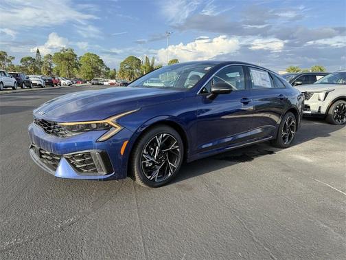 2025 Kia K5 GT-Line