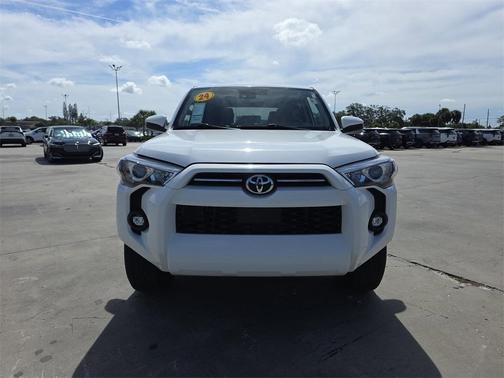 2024 Toyota 4Runner SR5