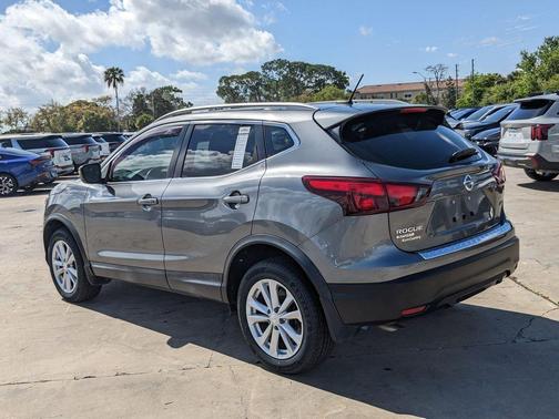2018 Nissan Rogue Sport SV