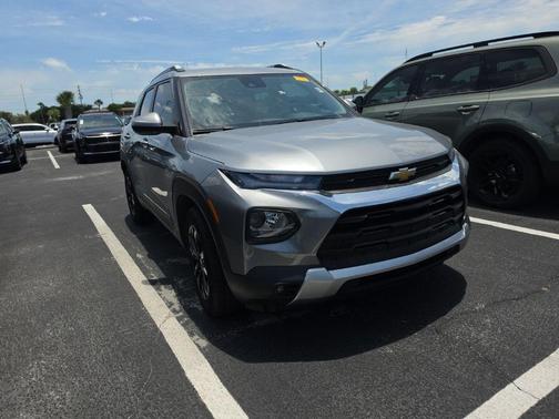 Sterling Gray Metallic 2023 Chevrolet Trailblazer LT