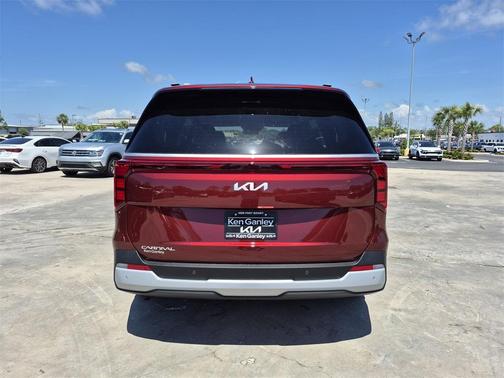 2025 Kia Carnival EX