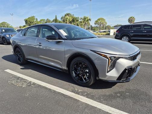 2025 Kia K4 GT-Line Turbo