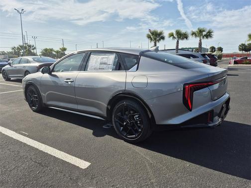 2025 Kia K4 GT-Line Turbo