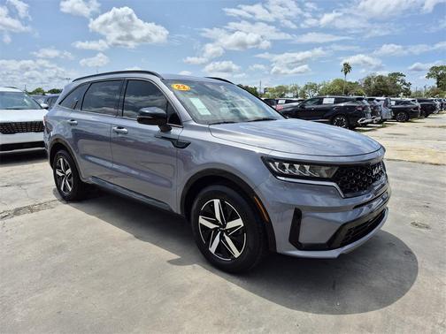 2022 Kia Sorento S
