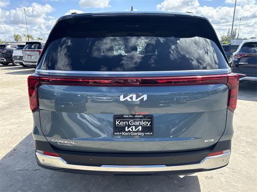 2025 Kia Carnival Hybrid SX