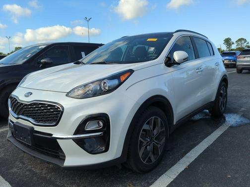 2022 Kia Sportage EX