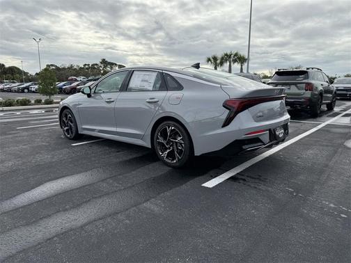 2025 Kia K5 GT-Line