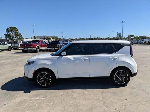 2023 Kia Soul EX